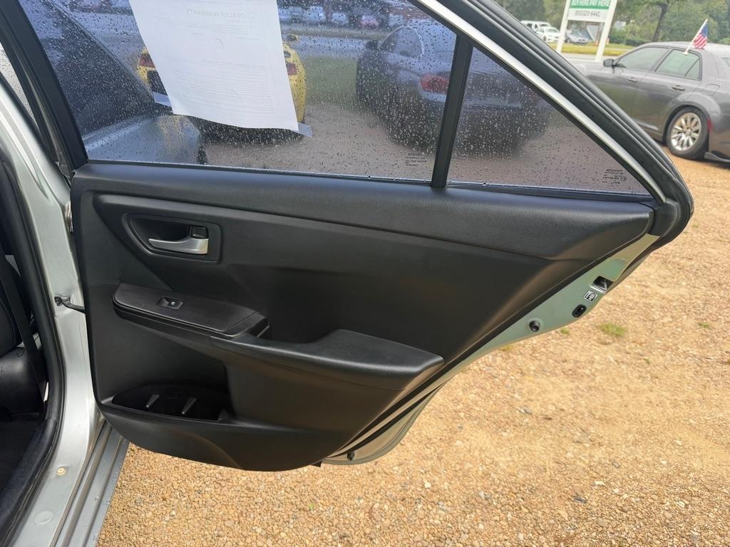Toyota Camry LE 2017