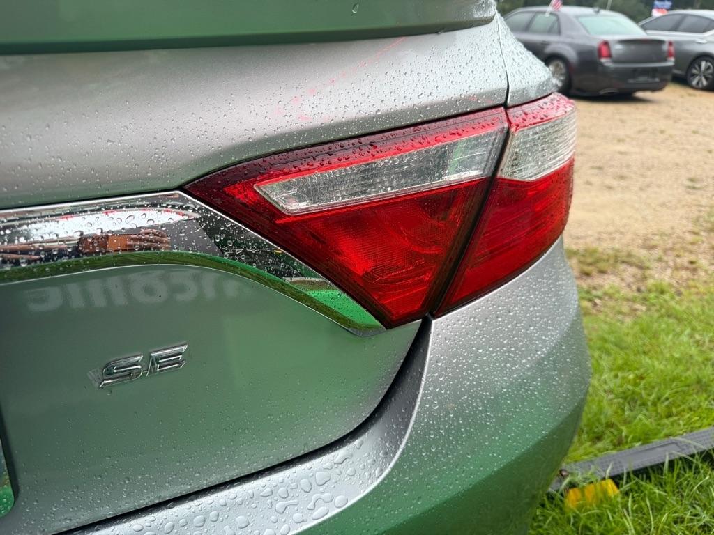 Toyota Camry LE 2017