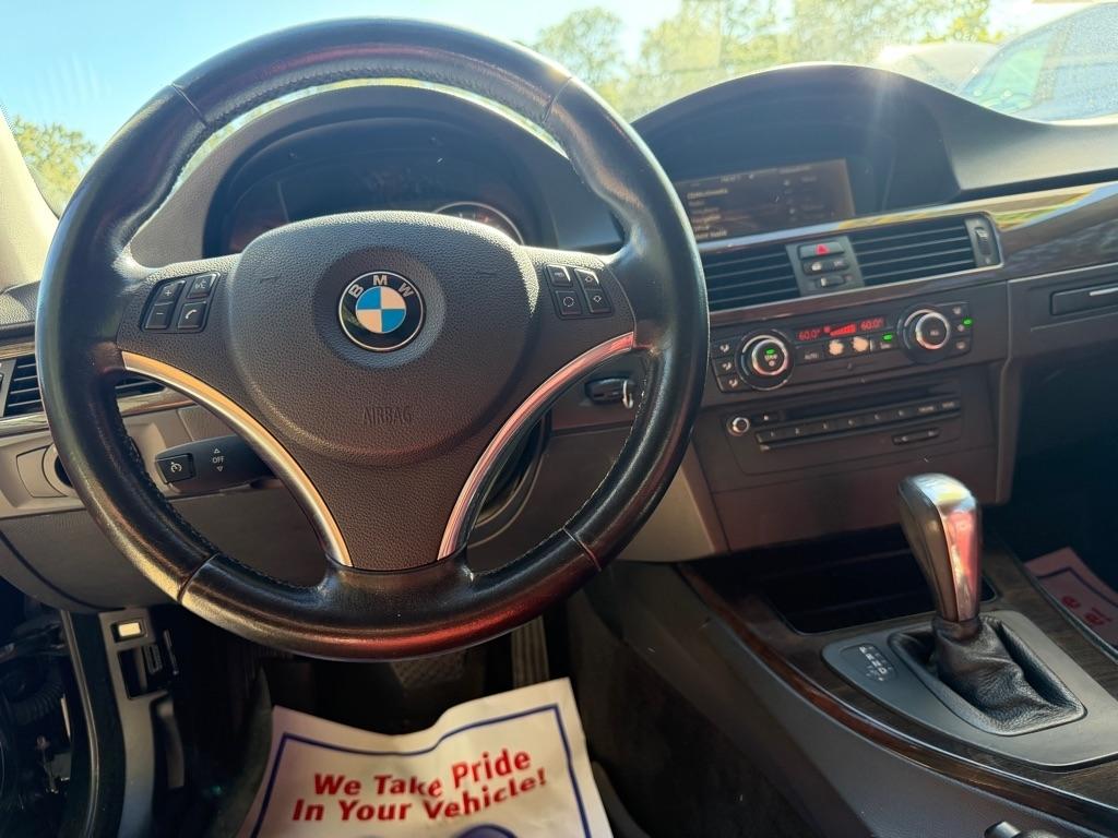 BMW 3-Series 328i Coupe 2011