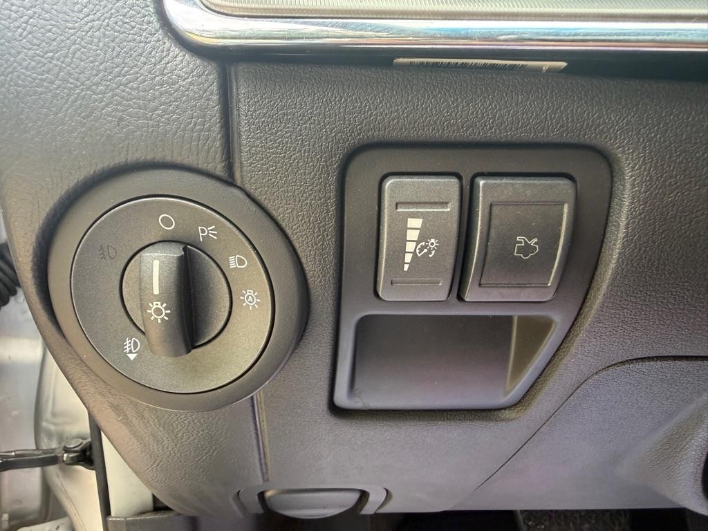 Lincoln MKZ FWD 2012
