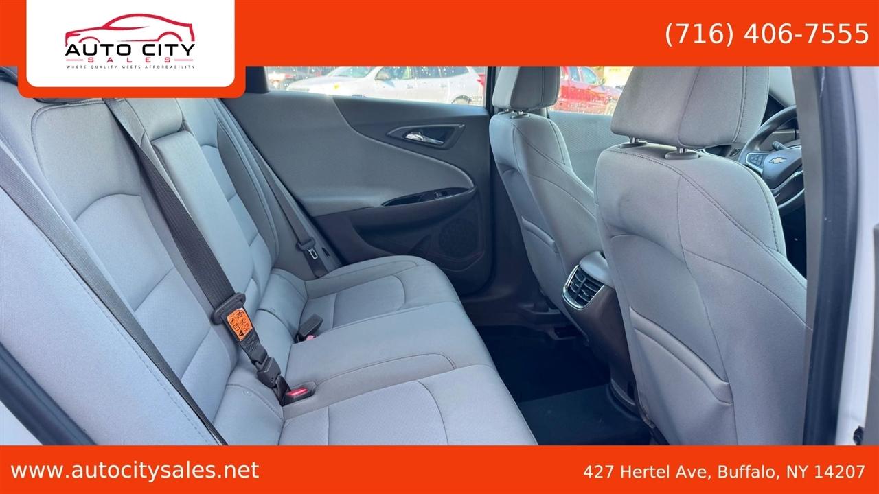 Chevrolet Malibu  2017