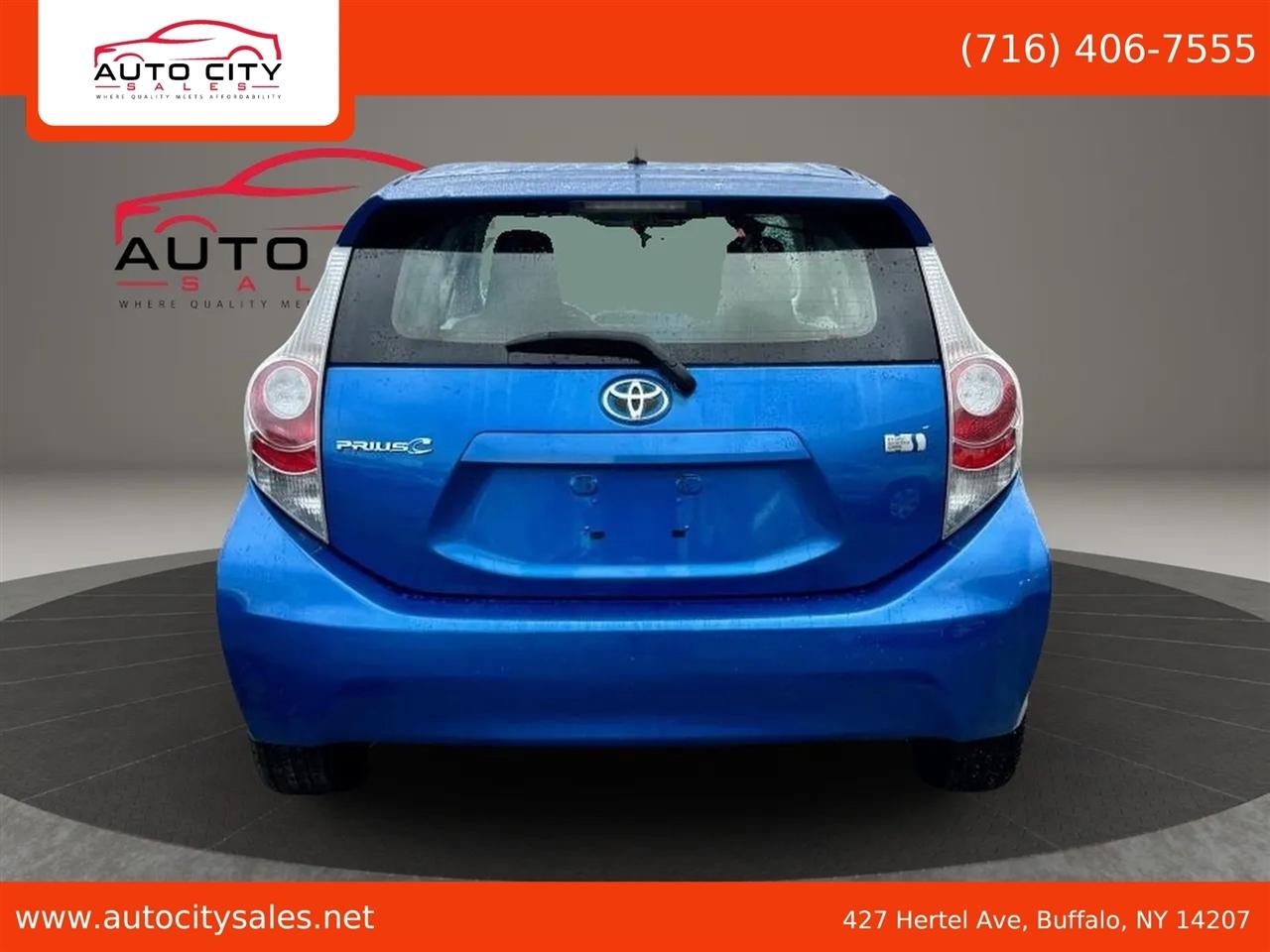 Toyota Prius c  2014