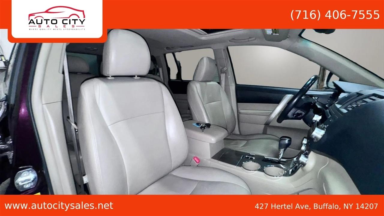 Toyota Highlander  2011