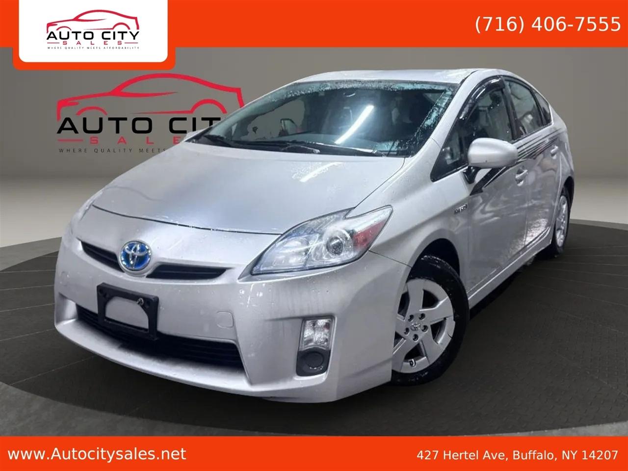 2011 Toyota Prius's photo