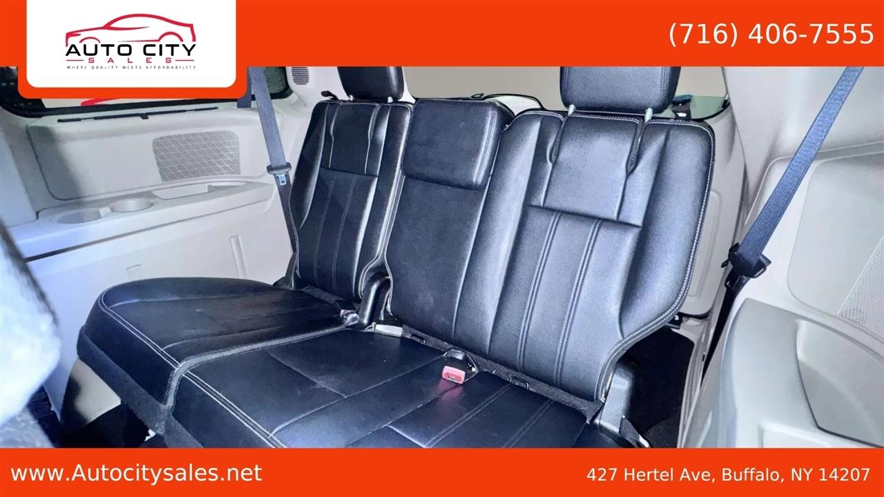 Chrysler Town & Country  2014