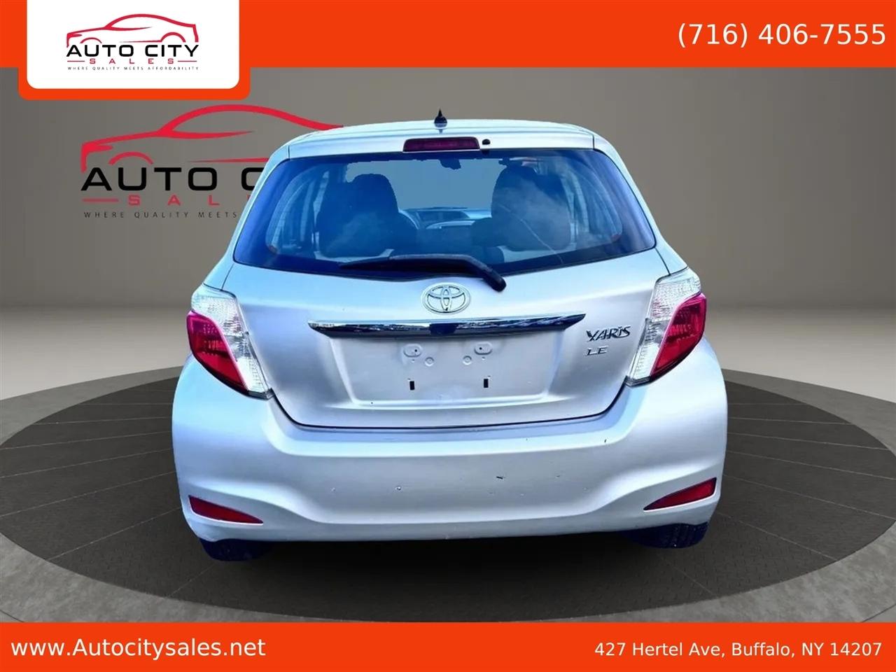 Toyota Yaris  2012