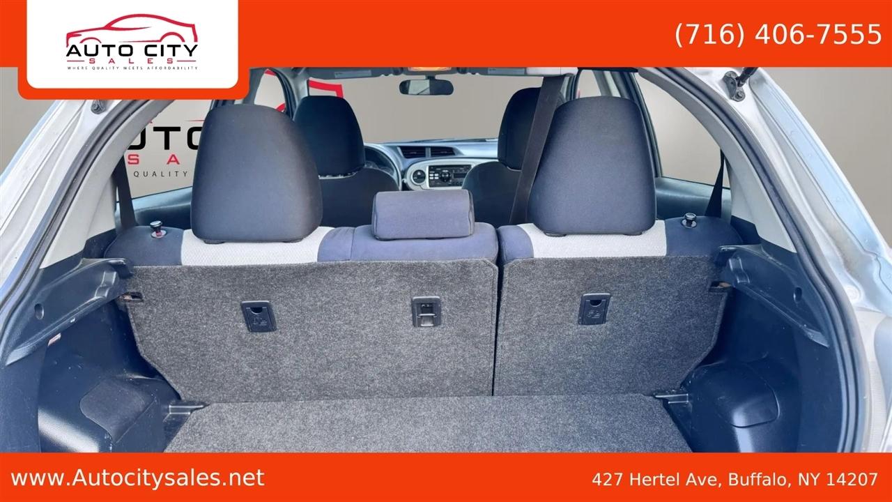 Toyota Yaris  2012