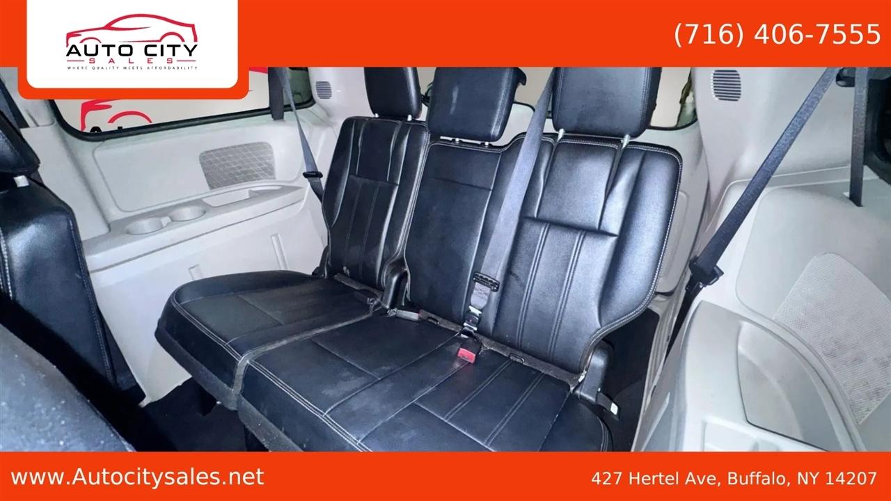 Chrysler Town & Country  2014