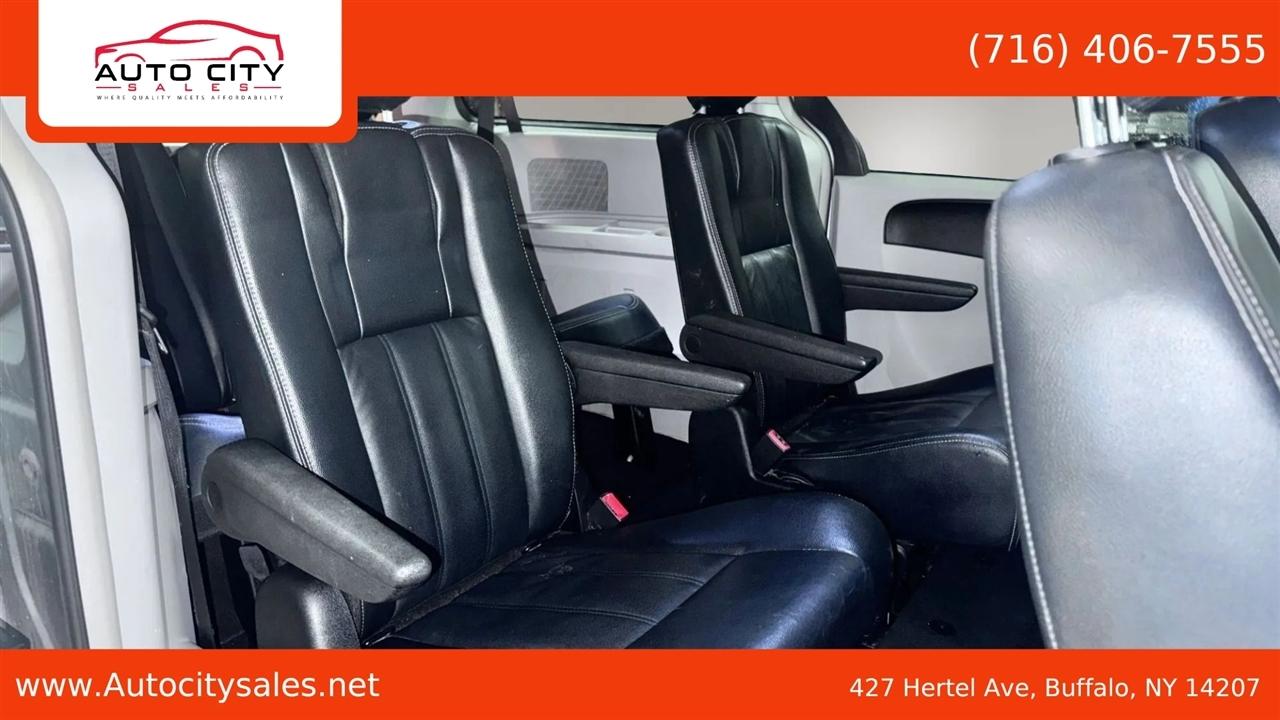 Chrysler Town & Country  2014