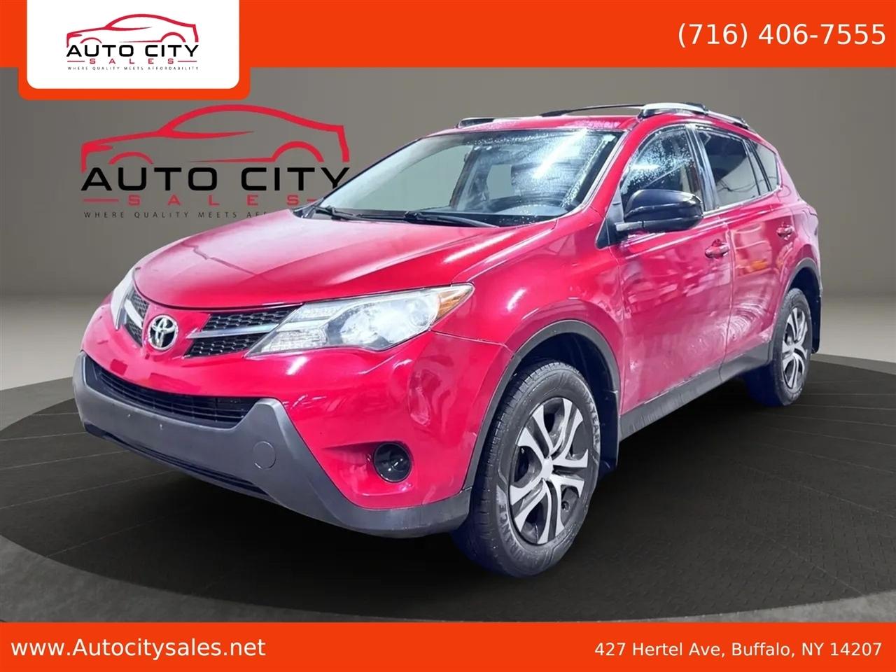2015 Toyota RAV4 LE AWD's photo