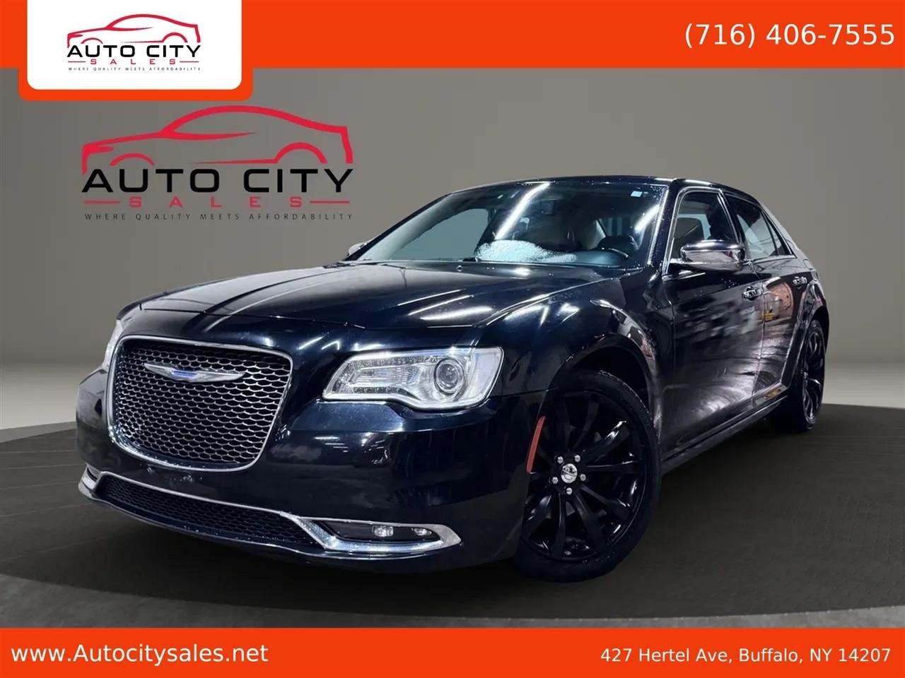 2018 Chrysler 300 Limited's photo