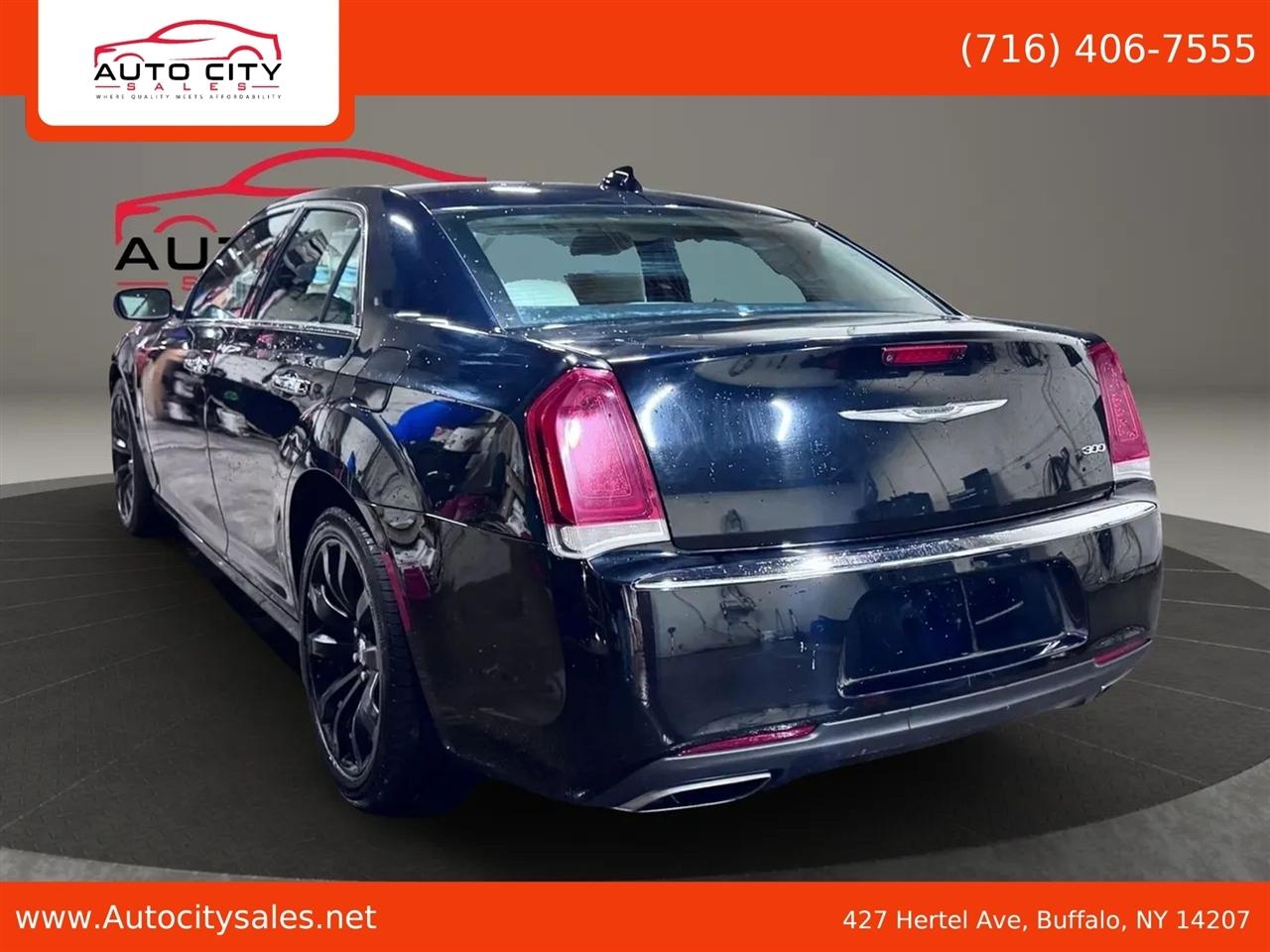 Chrysler 300  2018