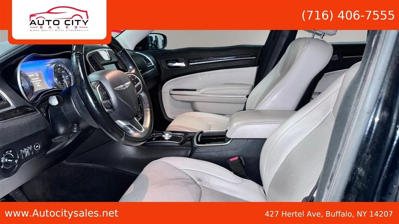 Chrysler 300  2018