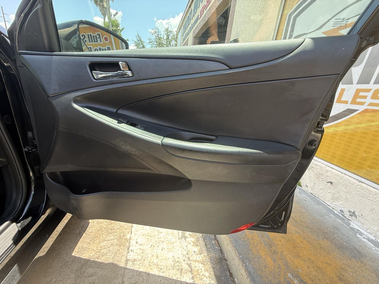 2012 Hyundai Sonata SE - Photo 9