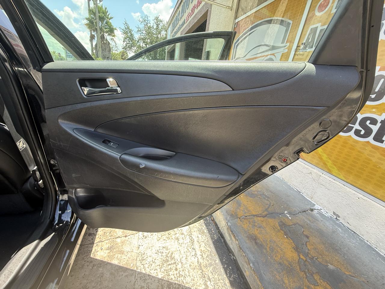 2012 Hyundai Sonata SE - Photo 10