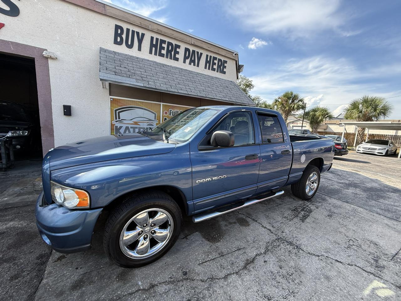 2004 Dodge Ram 1500 Pickup SLT