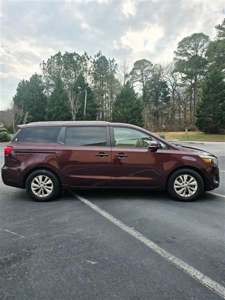 Kia Sedona LX 2015