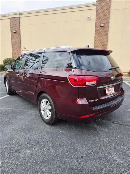 Kia Sedona LX 2015