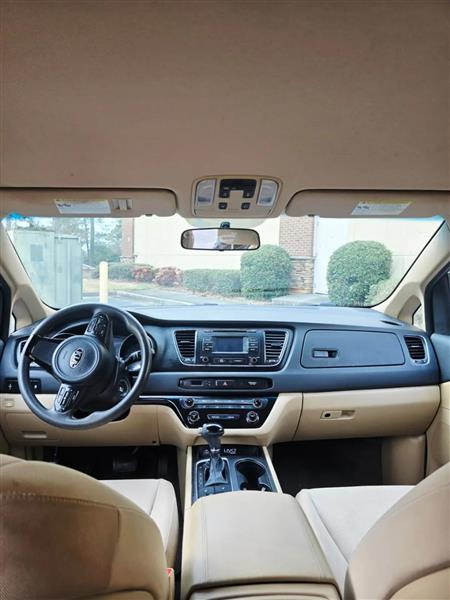 Kia Sedona LX 2015