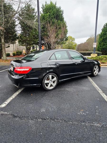 Mercedes-Benz E-Class E350 Sedan 2011