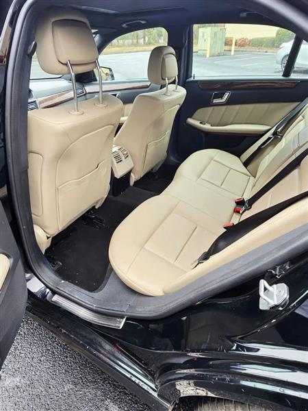 Mercedes-Benz E-Class E350 Sedan 2011