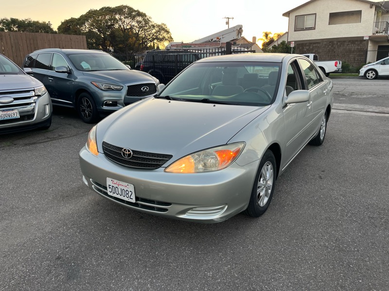 2004 Toyota Camry LE V6