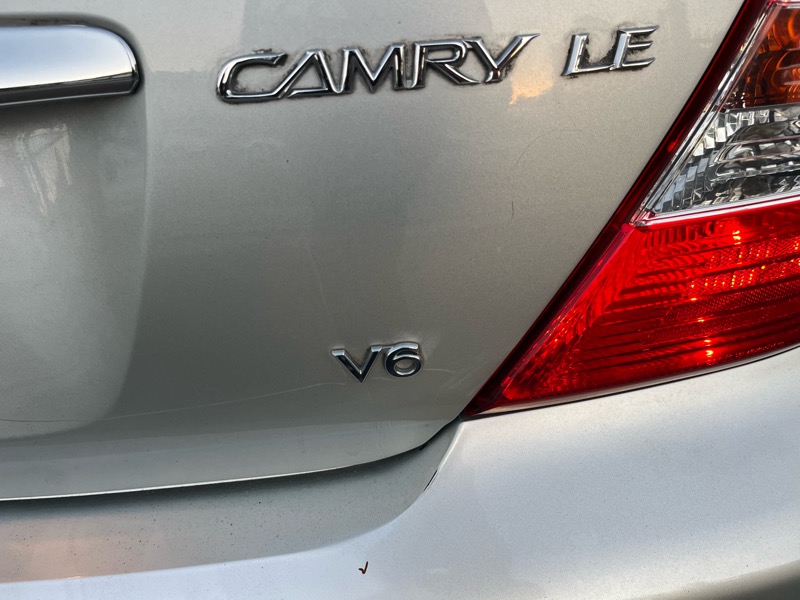Toyota Camry LE V6 2004