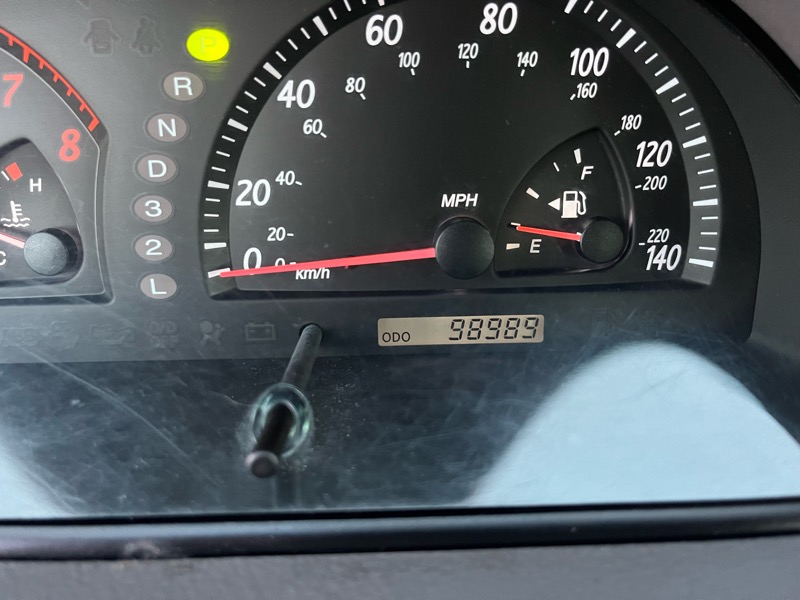 Toyota Camry LE V6 2004