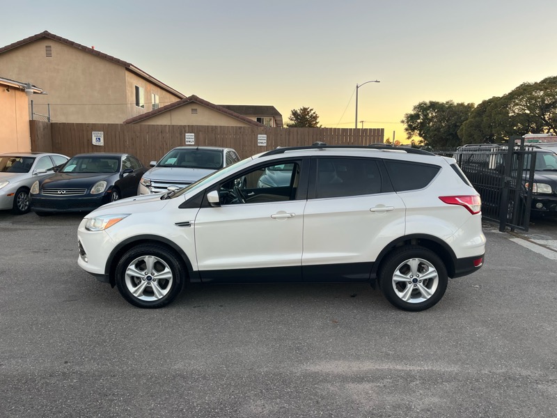 Ford Escape SE FWD 2016