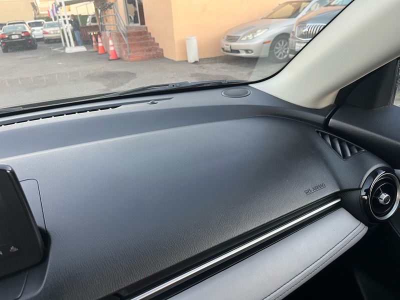 Toyota Yaris iA 6A 2019