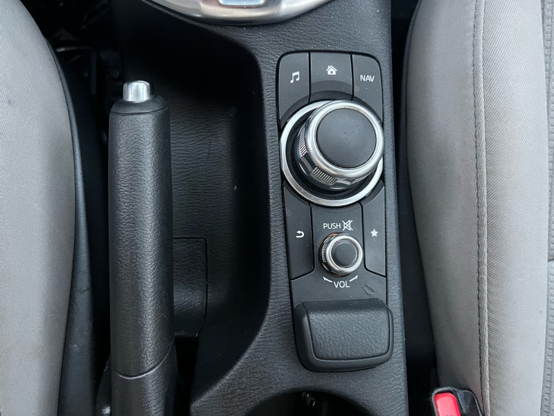 Toyota Yaris iA 6A 2019