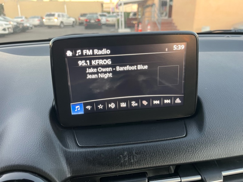 Toyota Yaris iA 6A 2019