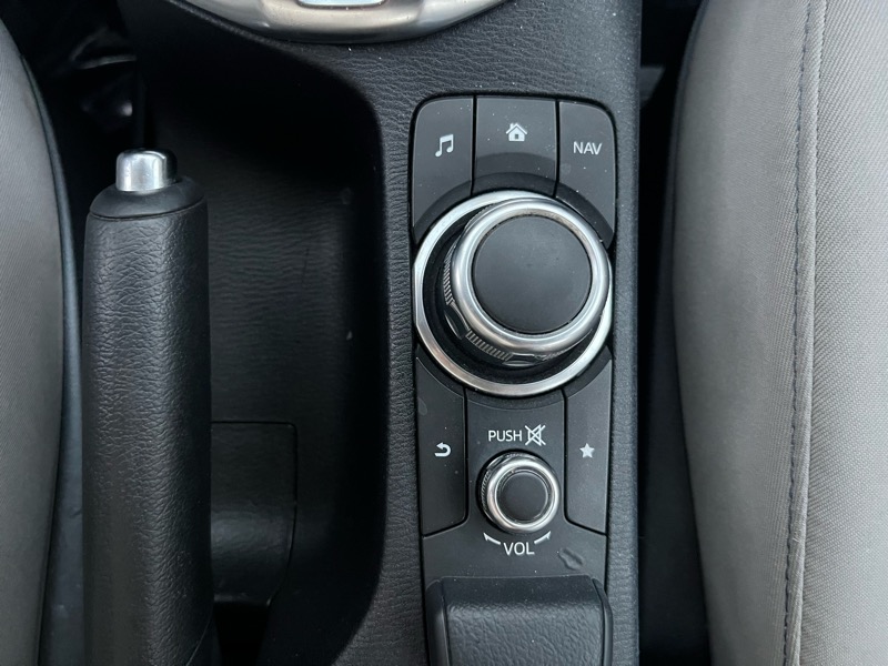 Toyota Yaris iA 6A 2019