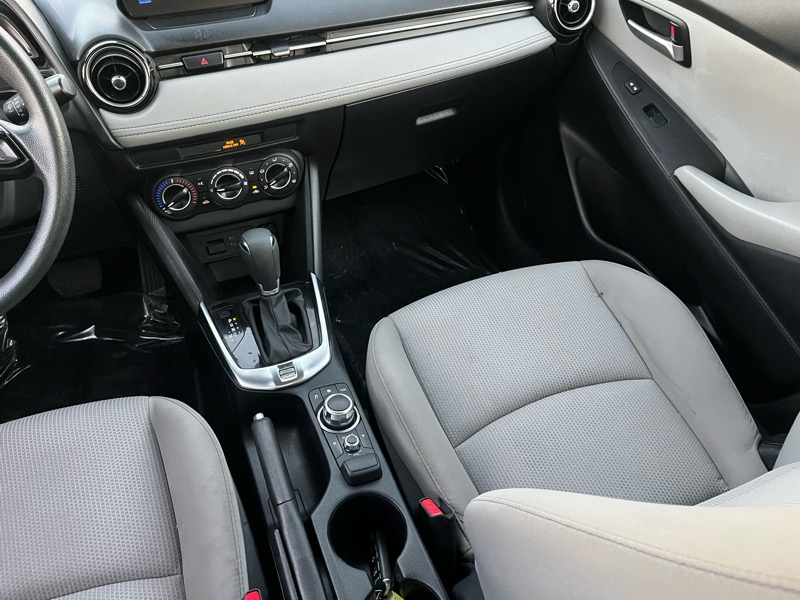 Toyota Yaris iA 6A 2019