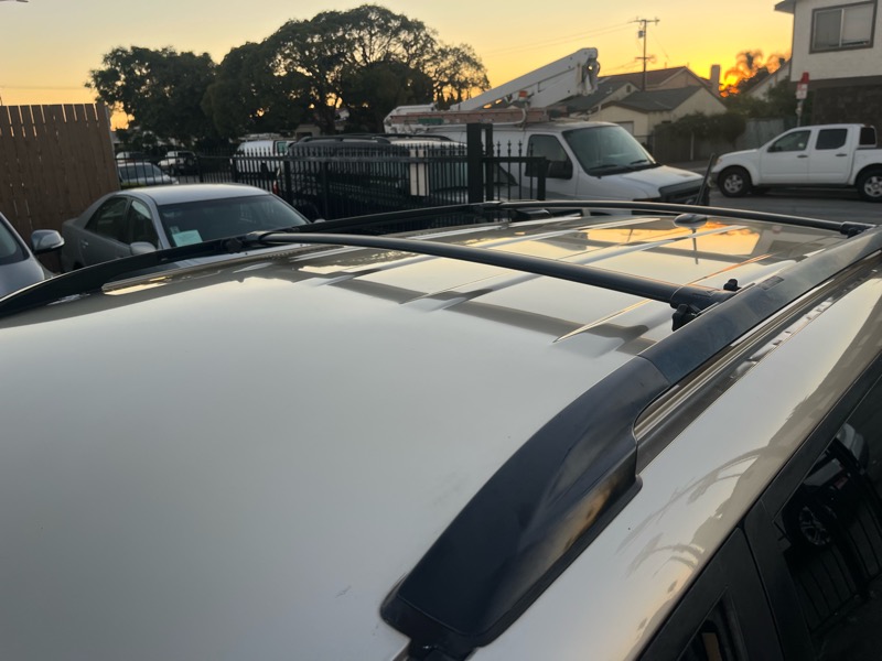 Toyota RAV4 Base V6 2WD 2012