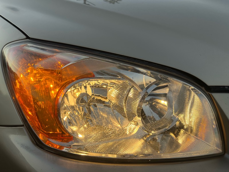 Toyota RAV4 Base V6 2WD 2012