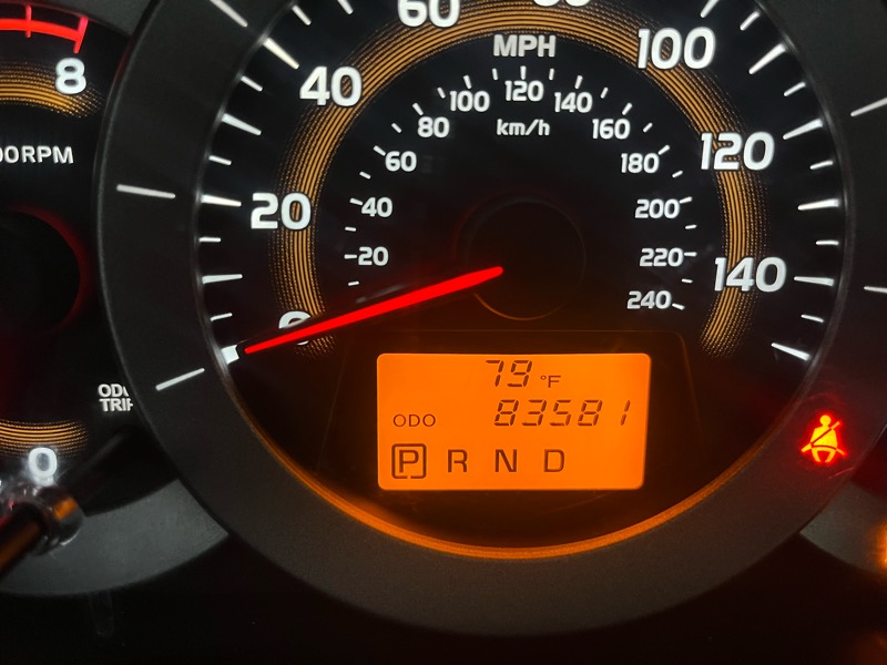 Toyota RAV4 Base V6 2WD 2012