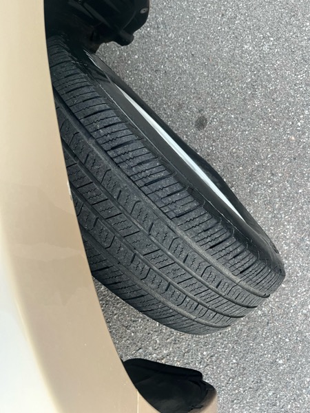 Toyota RAV4 Base V6 2WD 2012