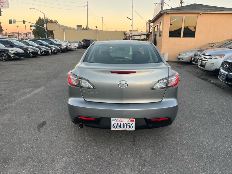 Mazda MAZDA3 i Touring 4-door 2010