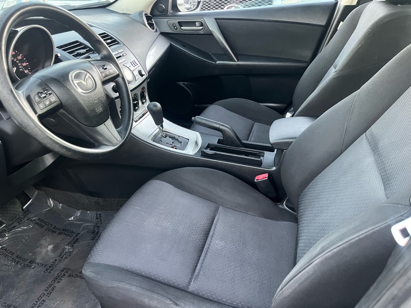 Mazda MAZDA3 i Touring 4-door 2010