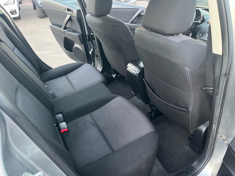 Mazda MAZDA3 i Touring 4-door 2010