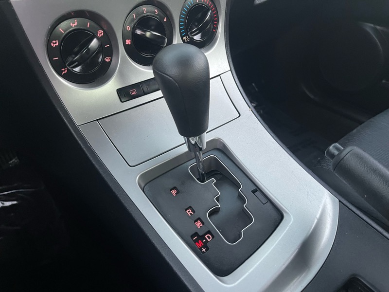 Mazda MAZDA3 i Touring 4-door 2010