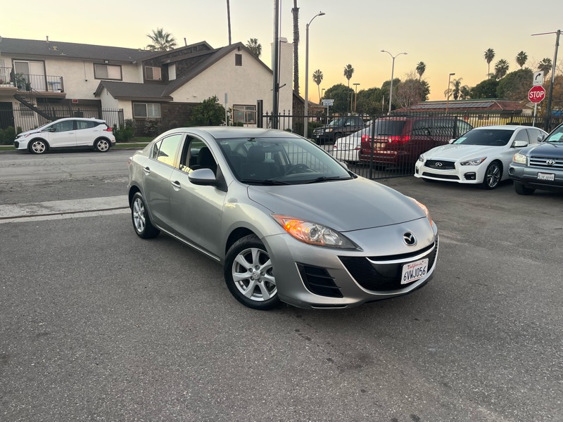 Mazda MAZDA3 i Touring 4-door 2010