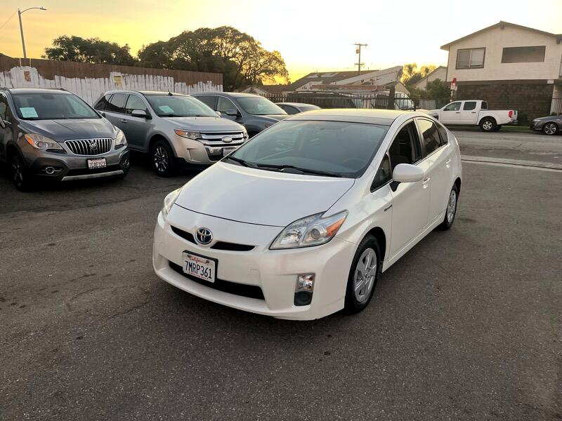 Toyota Prius Prius V 2010