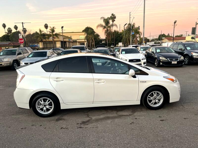 Toyota Prius Prius V 2010
