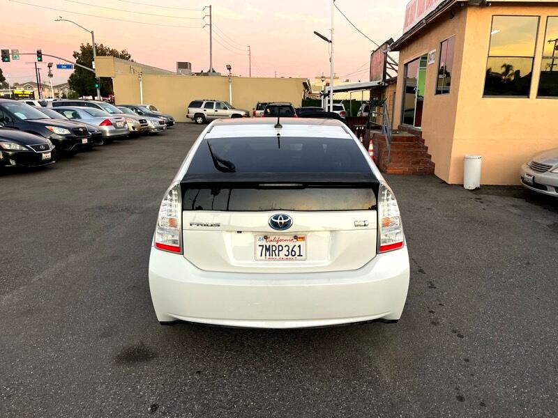 Toyota Prius Prius V 2010