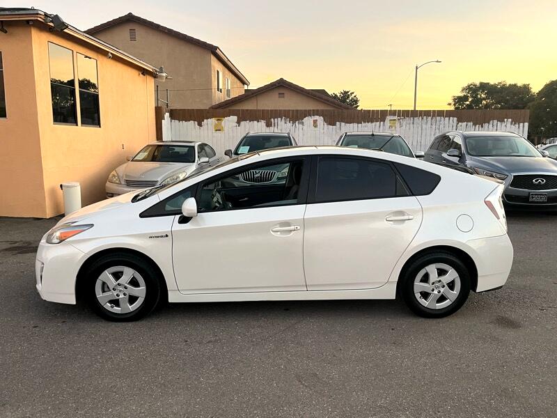 Toyota Prius Prius V 2010