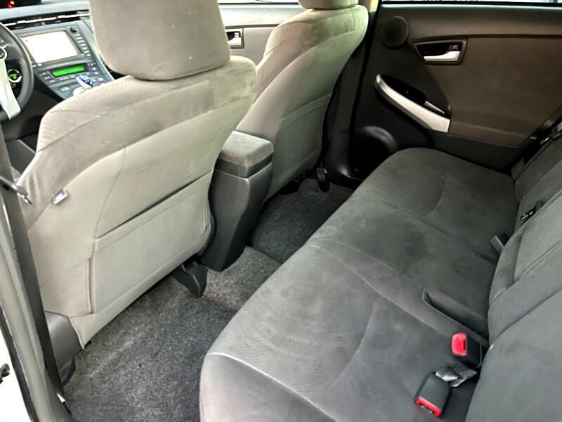 Toyota Prius Prius V 2010