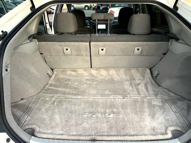 Toyota Prius Prius V 2010