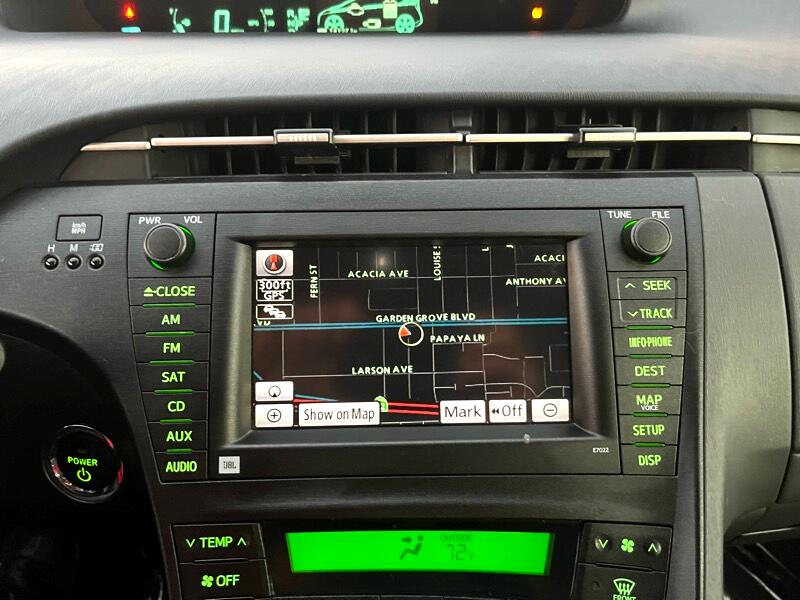 Toyota Prius Prius V 2010